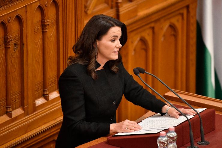 Megválasztotta köztársasági elnökké Novák Katalint a parlament
